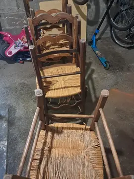 lot 6 chaises en bois empaillées et à rempaillées