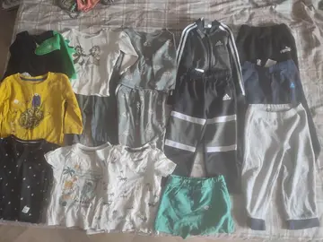 Lot de vêtements bébé 18 mois