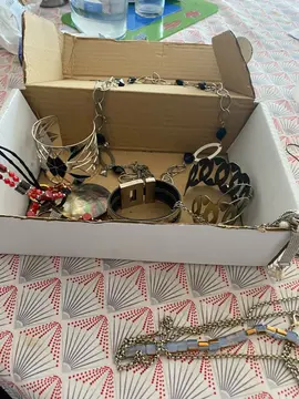 lot de bijoux