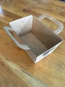 Petite barquette vide poches à customiser...ou pas