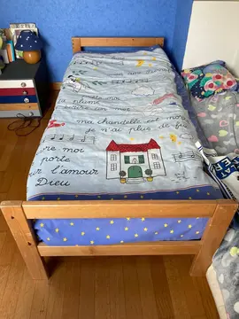 Lit enfant / étudiant