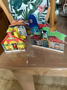 4 petits livres Oui-Oui