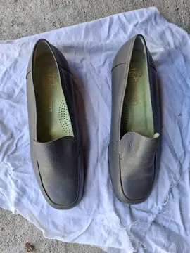 mocassins
