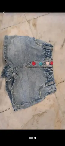 Short jean taille 18/24 mois