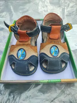 nu pieds taille 19