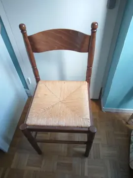 2 chaises en très bon état