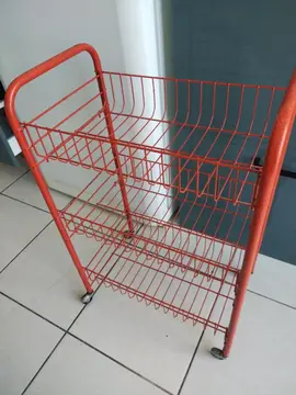 meuble à roulettes