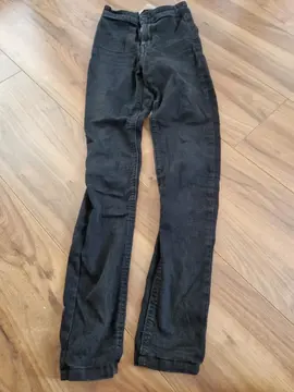 Jean 32 noir Jennyfer