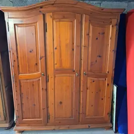 ARMOIRES