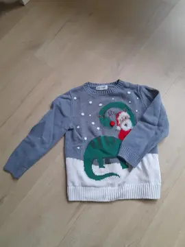 pull de Noël dinosaure T 4 -6 ans