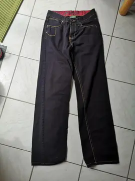Pantalon noir 16 ans