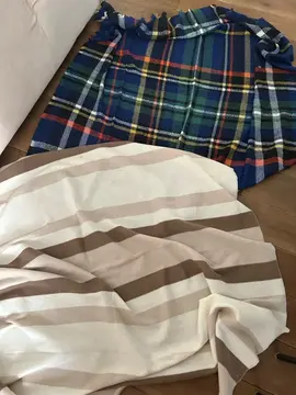 2 plaids