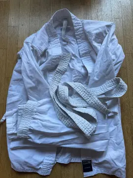 Kimono karaté Décathlon 140 cm