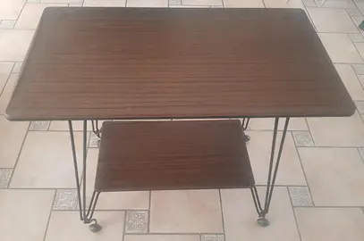 Table sur roulettes