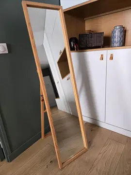 Miroir sur pied