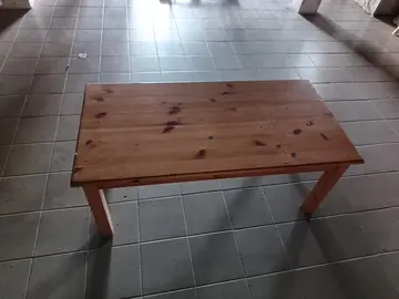 Table basse en pin