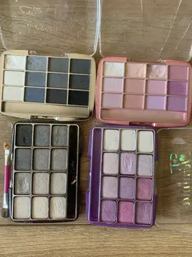 4 ombres à paupières