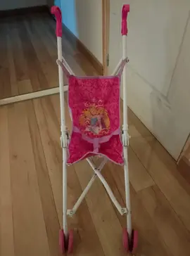 poussette poupée