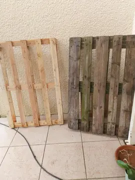 2 palettes