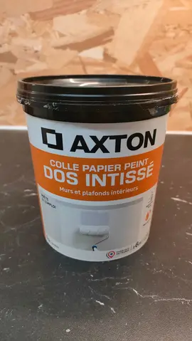 Colle papier peint