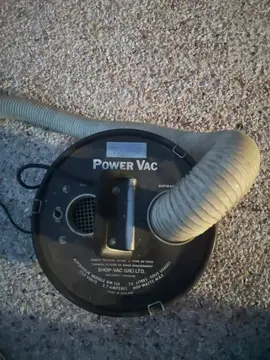aspirateur de garage à réparer