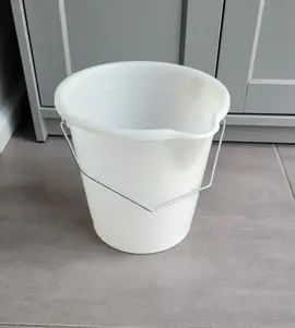 seau blanc