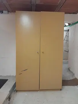Armoire, H. 1m70, L. 1m, P. 61cm, à récupérer à Ramonville.