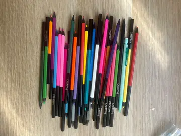 Lot de crayon de couleur