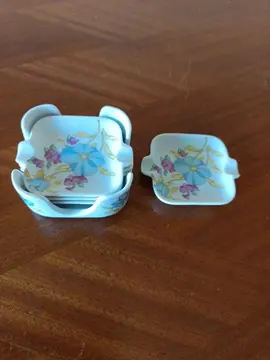 petites soucoupes