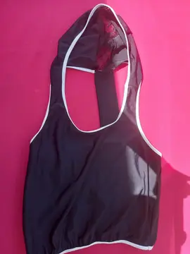 Haut de bain à capuche