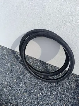 pneus 700