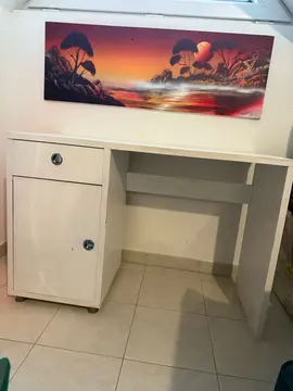 bureau à repeindre