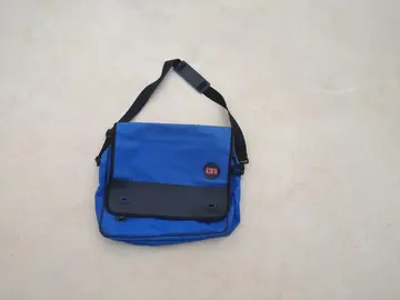 Sac à bandoulière bleu format A4