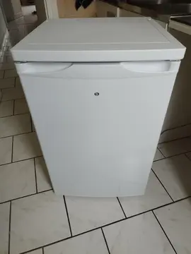 Donne petit réfrigérateur