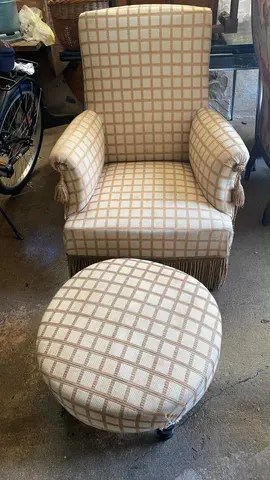 Fauteuil avec Pouf repose pieds
