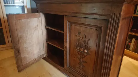 Haut de buffet en bois