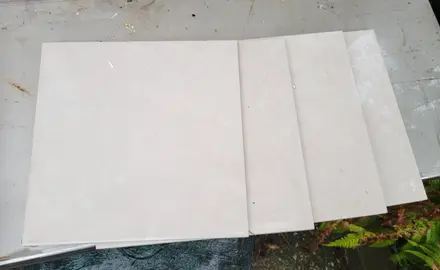 12 carreaux 30 x 30 cm