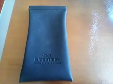 pochette lunettes