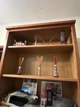 bibliothèque en bois