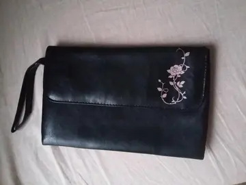 petite pochette simili cuir 23x14cm