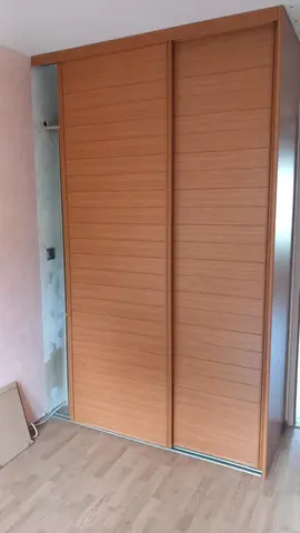 portes de placard+côté droit