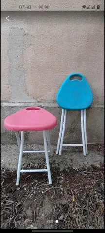 2 tabourets pliants