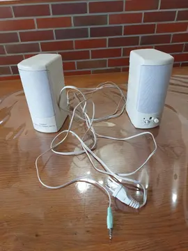enceinte pour ordinateur
