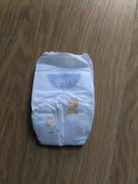 Couches taille 2 pour bébé de 3 à 6 kg
