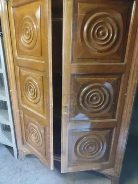 armoire en bois