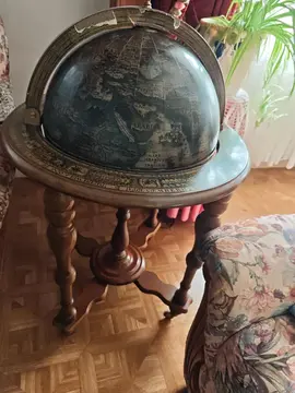 déco sur roulette qui fait bar