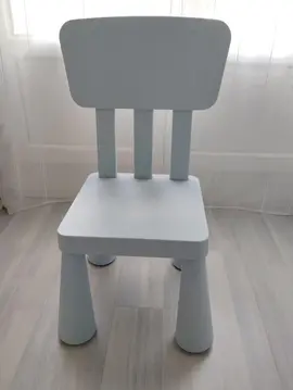 chaise enfant en plastique