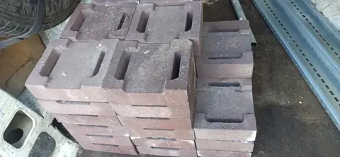 lot de briques réfractaires
