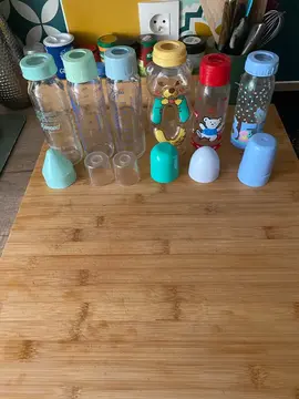 lot de biberons ( verre et plastique)