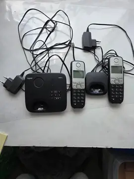 2 Téléphones fixe avec bases marque gigaset